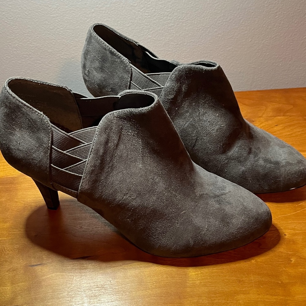 Faux Suede Gray Boots
